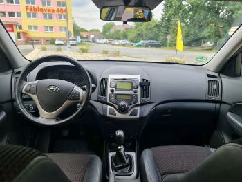 Hyundai i30 1.6 CRDi prodej Pardubice pardubice